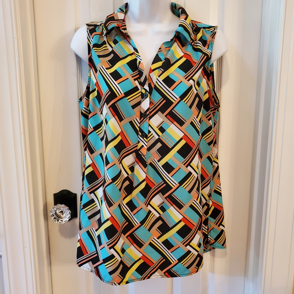 Dana Buchman - Geometric -  Sleeveless Blouse -  Sz. M